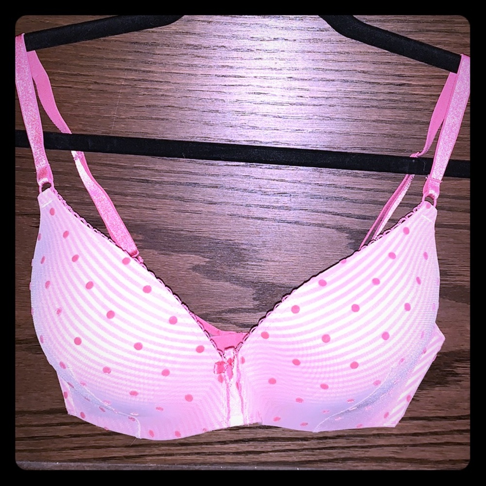 Victoria’s Secret No Wire Multi-way Bra